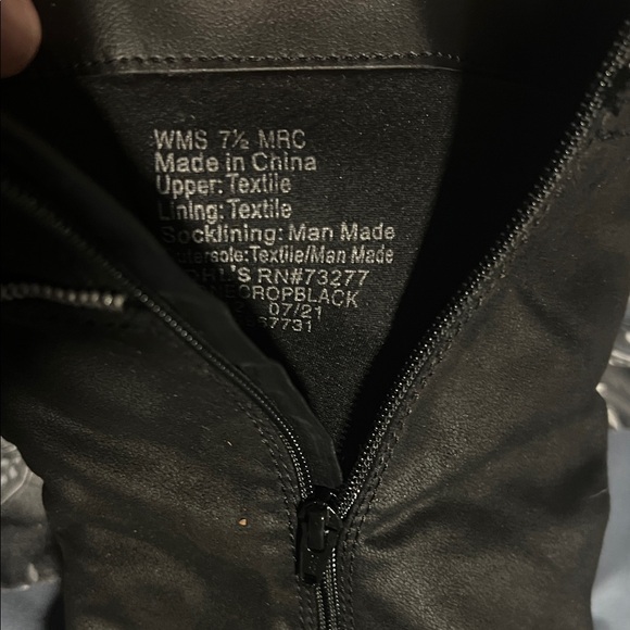 Black Boots with Zipper Detail - Picture 3 of 3